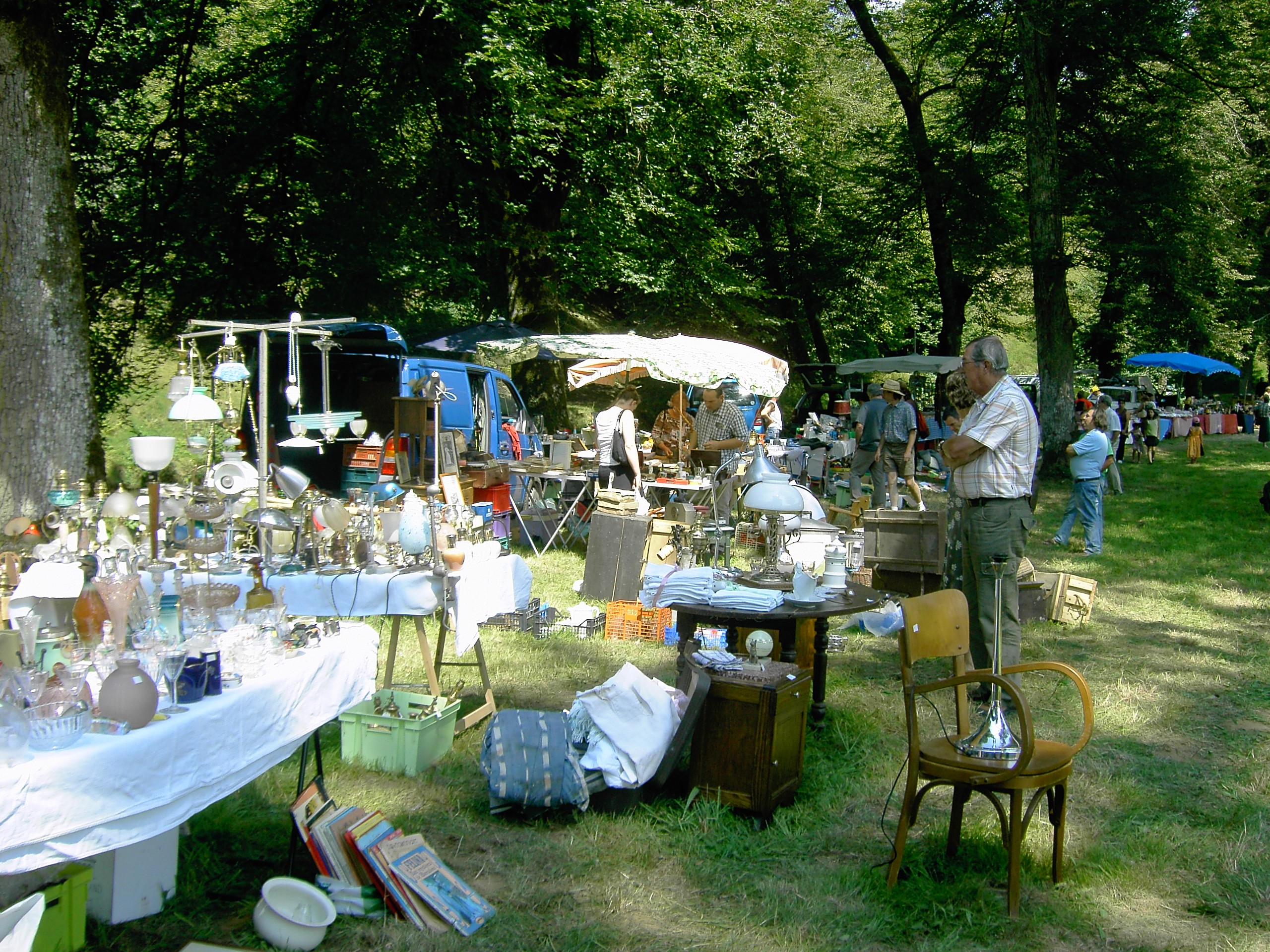 La roche animation : vide-grenier