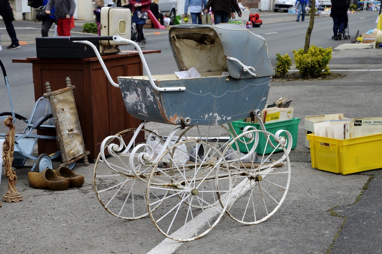 Brocante du comité des cheveux blancs