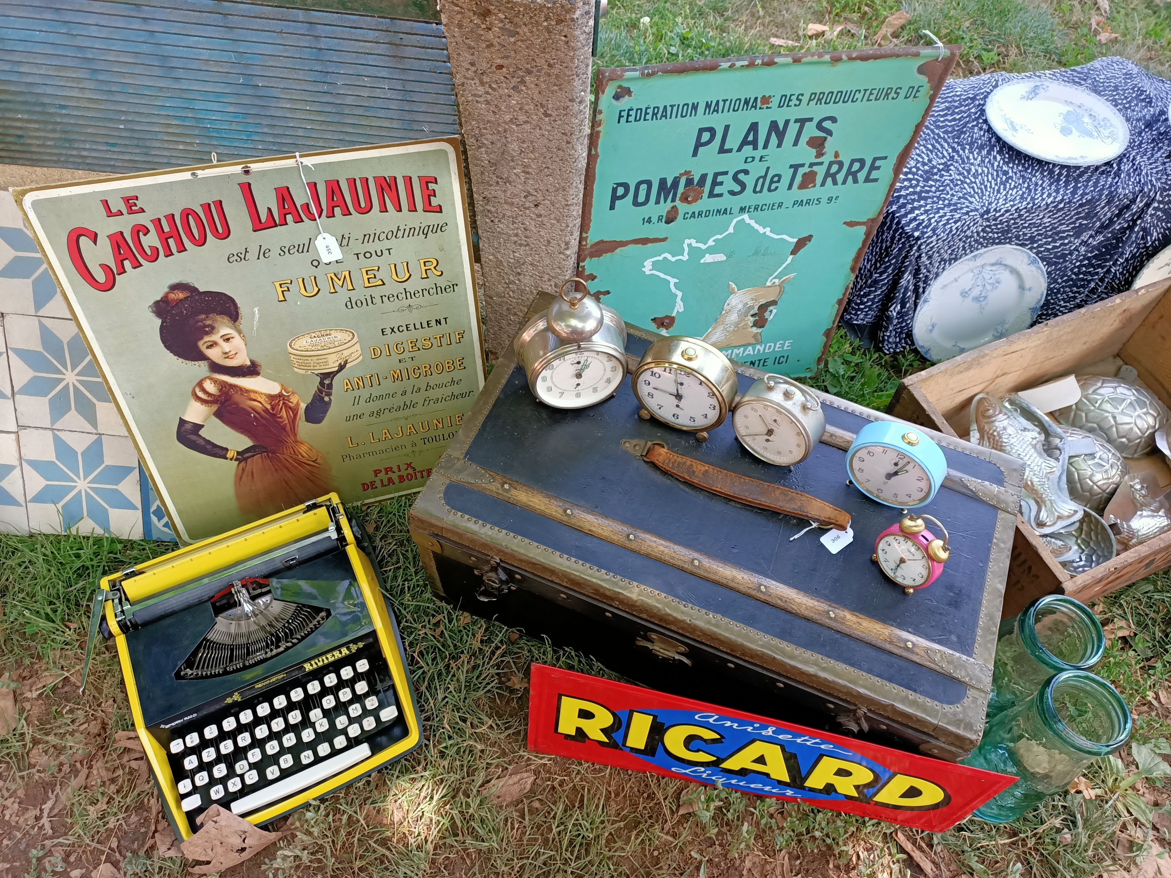 Brocante - antiquités- multi-collections