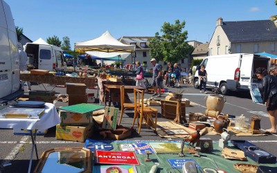 Foire À la brocante d'aumont-aubrac / 36Ème Édition