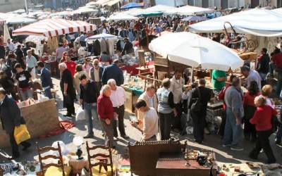 Foire À la brocante et vide grenier