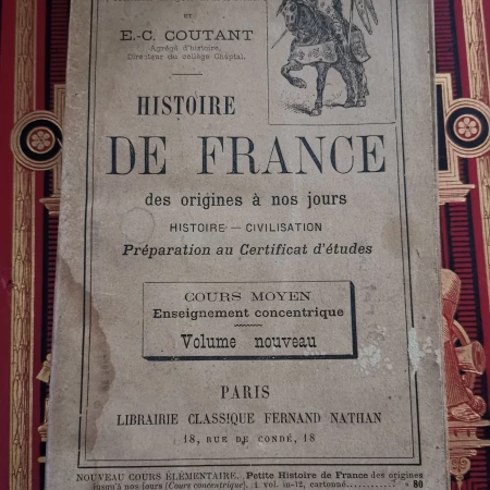 Livres Histoires de France, livres histoires de la guerre etc