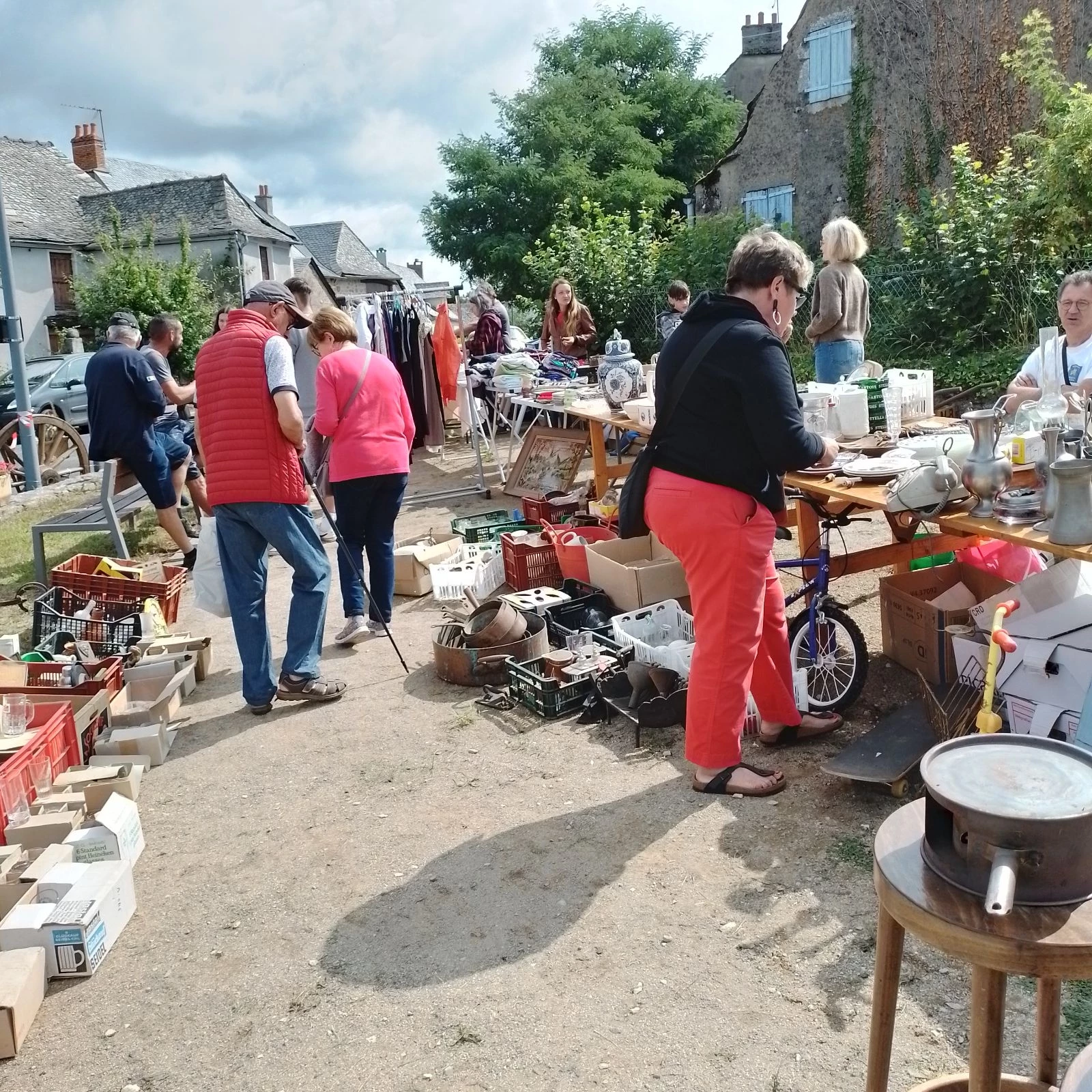 Vide grenier brocante