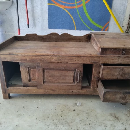 Meuble ancien de cireur de chaussure