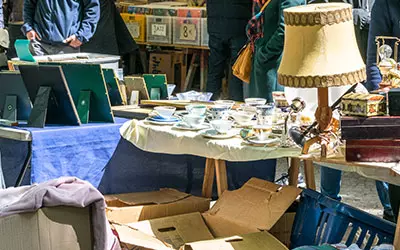 Brocante et vide-greniers